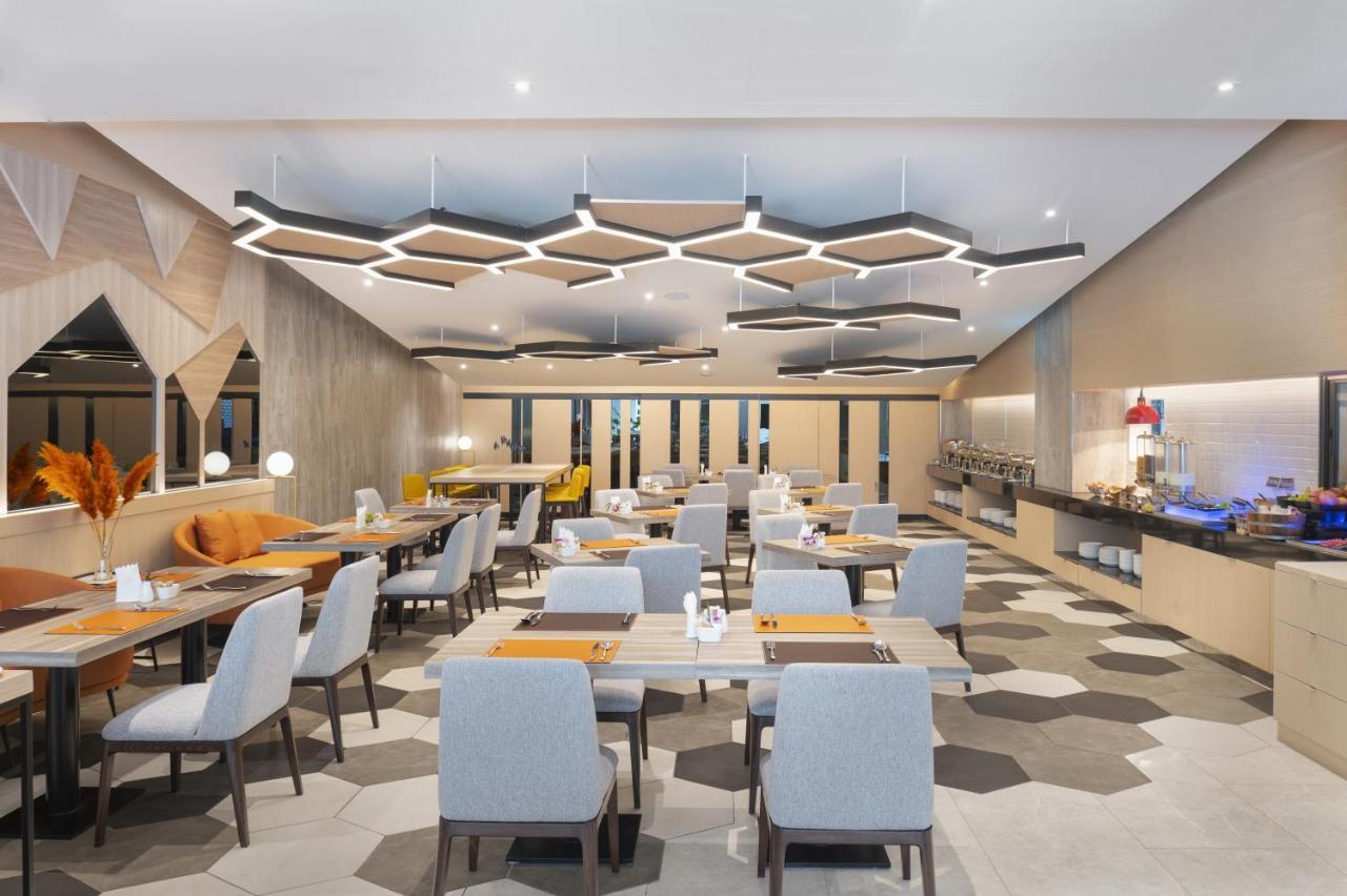 Parkroyal Suites Бангкок Екстер'єр фото