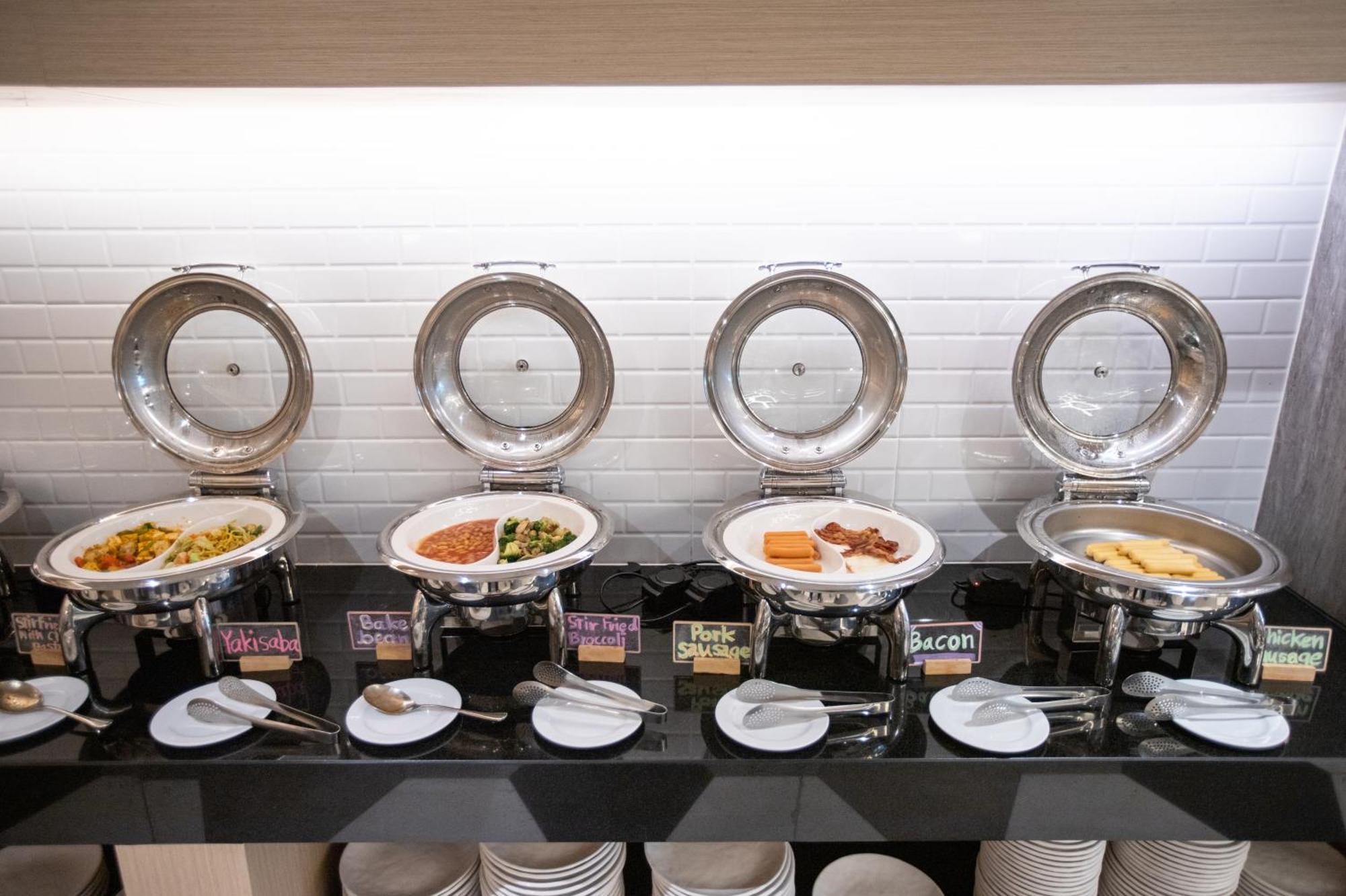 Parkroyal Suites Бангкок Екстер'єр фото